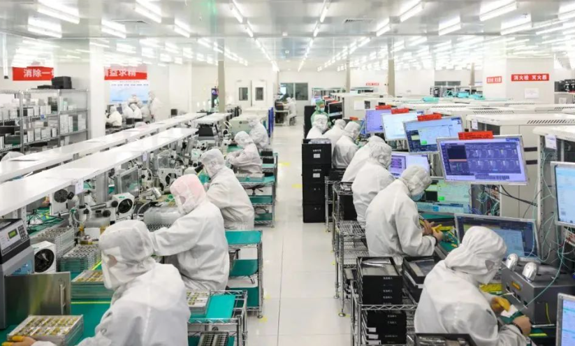 武汉李子科技定制化软件产品在制造业数字化转型中的应用
